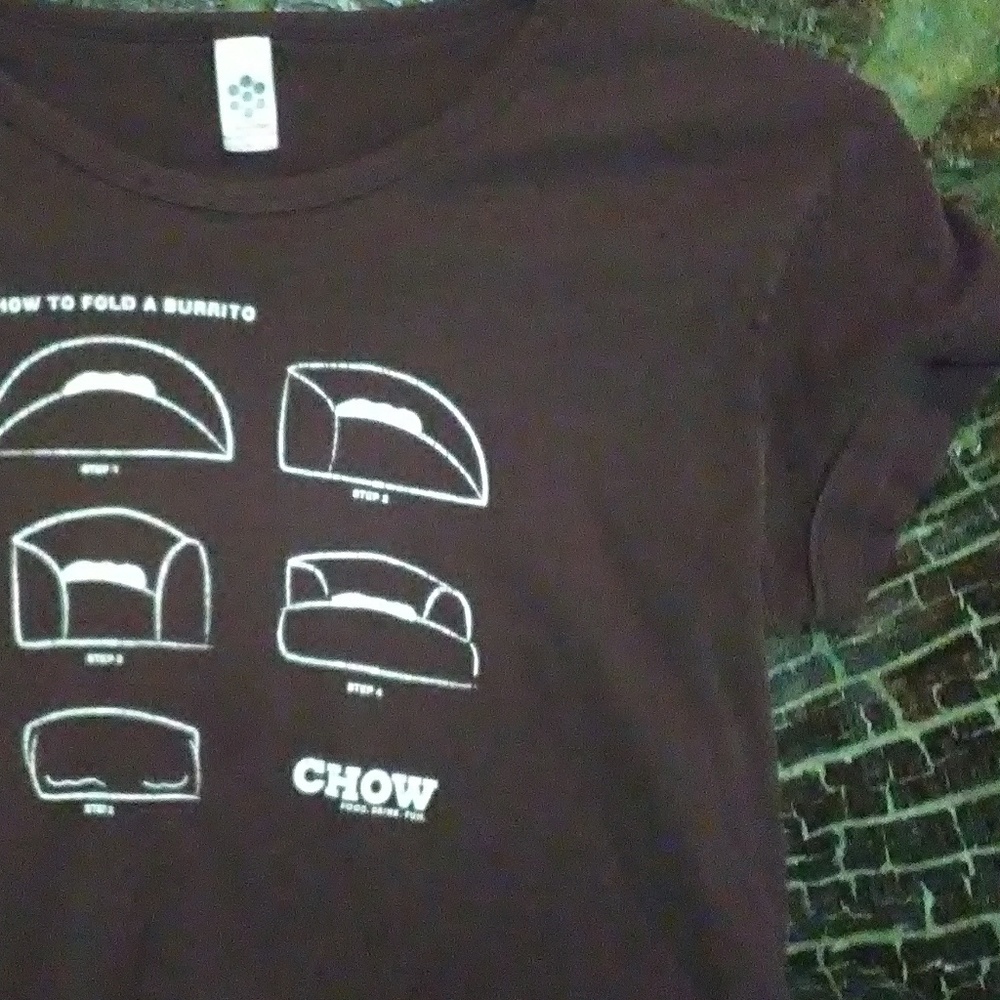 Graphic Tee fits size sm womens